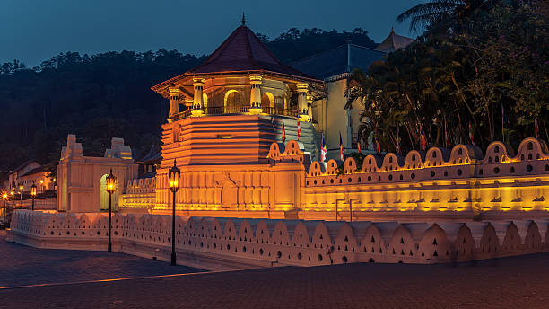 istock Kandy, Sri Lanka: Temple of the Tooth at night 637722690