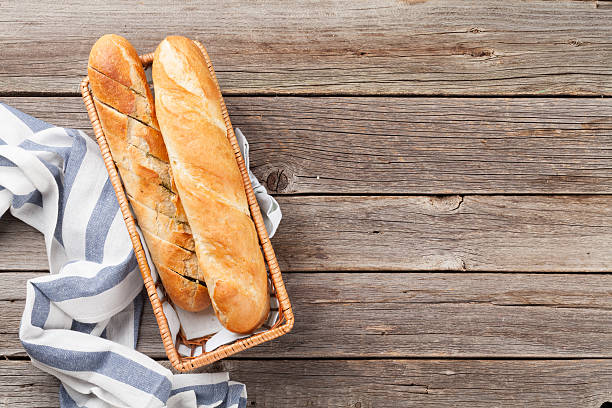 свежий хлеб  - baguette french culture bun bread стоковые фото и изображения