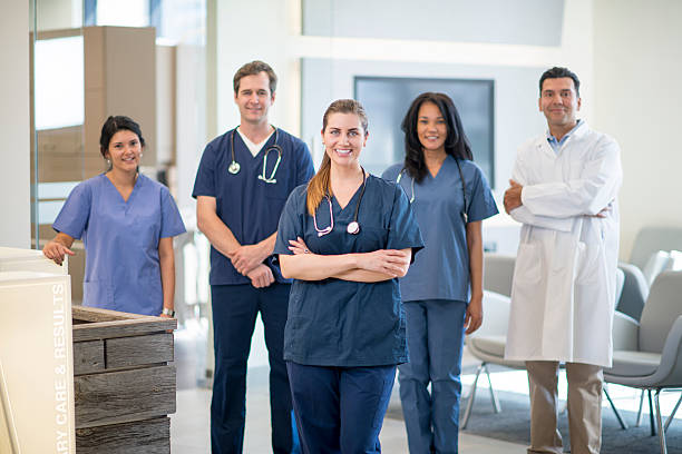 istock Team of Medical Staff 637781380