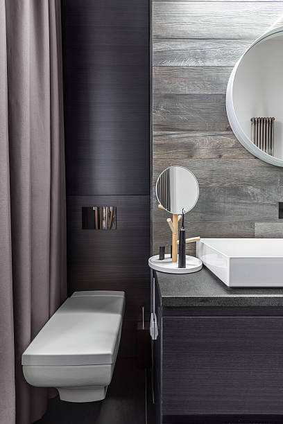 istock Bathroom with wall mounted toilet 637813732