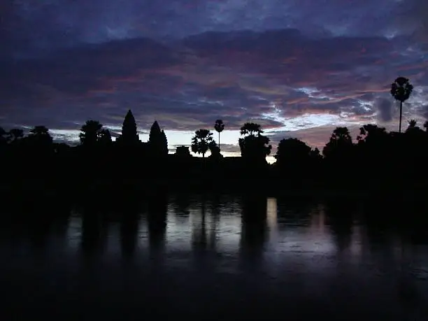29/11/2016 - Siem Reap, Cambodia, Camboya, Sunrise at Angkor Wat Temple 5:15 am, Nature wonders, Amanecer