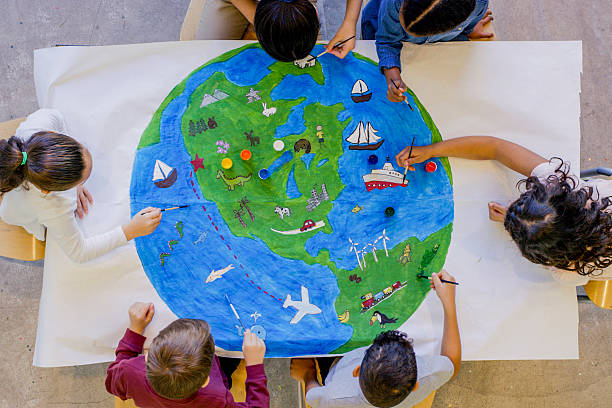 istock Painting the World 637831648