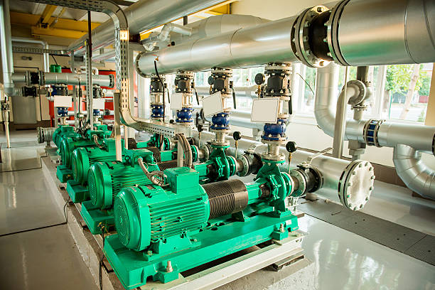 equipo moderno de la sala de calderas- quemador de alta potencia - pressure gauge gauge physical pressure pipeline fotografías e imágenes de stock