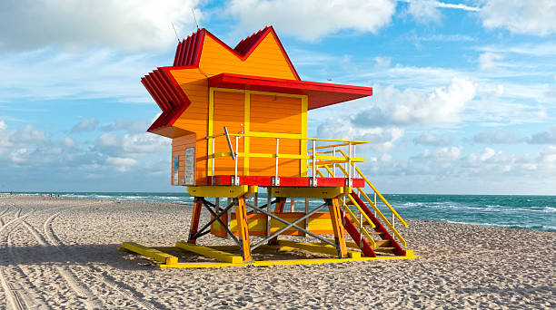 istock Miami Beach Sun Shaped Lifeguard Hut Art Deco Style 637874130