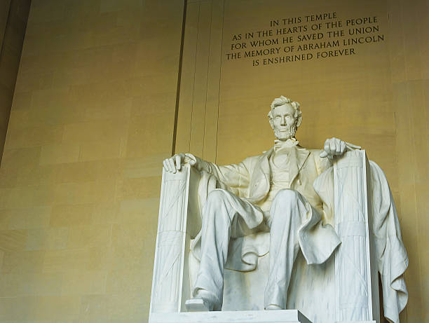 istock Statue of Abraham Lincoln 637875288