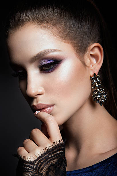 istock Beautyful girl with bright make up 637981438