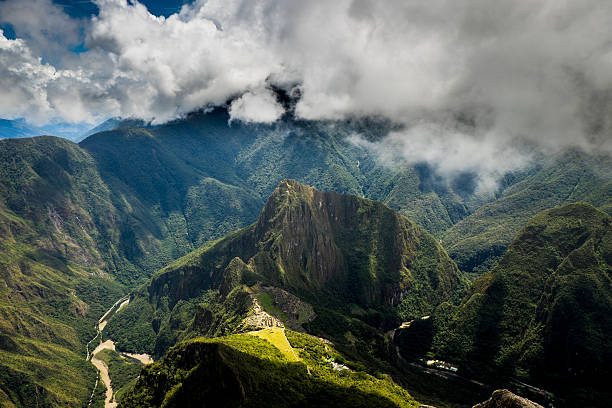 istock Machu Picchu at Sunrise 637989118