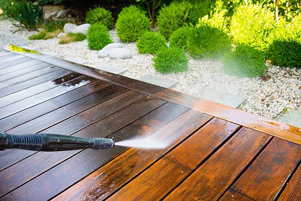 istock cleaning terrace with a pressure washer 638011754