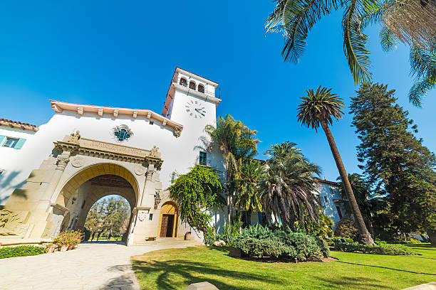istock Santa Barbara courthouse on a clear day 638059358
