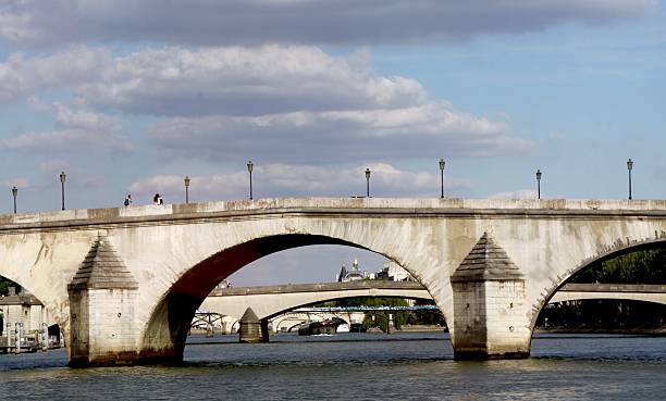 istock Many Bridges On The Seine River 638067442