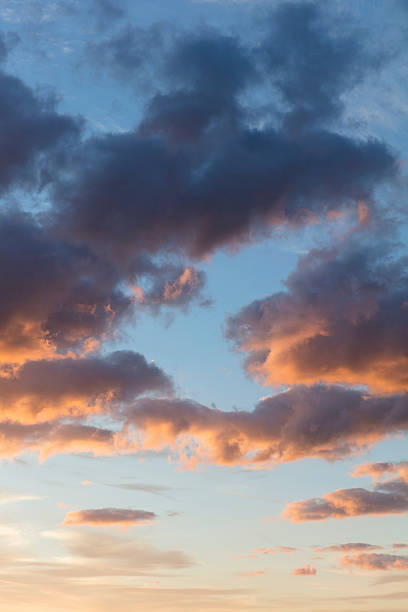 niebo wschód słońca tło - moody sky outdoors digital composite sunset zdjęcia i obrazy z banku zdjęć