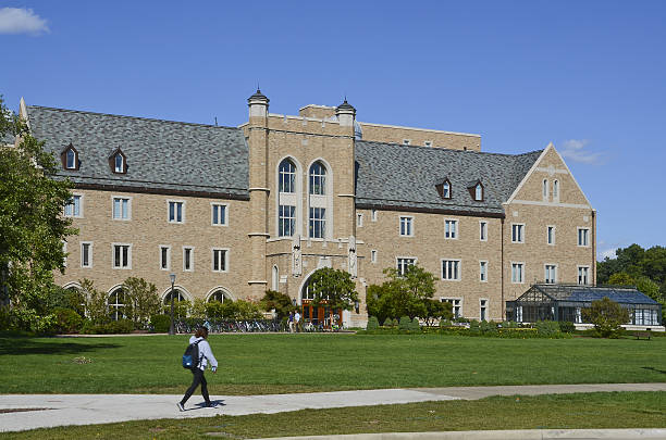 jordan hall of science à l’université de notre dame - university of notre dame photos et images de collection