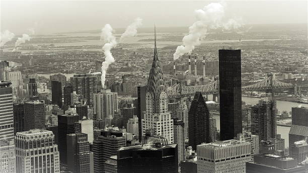 Black & White Manhattan Skyline In New York Black & White Manhattan Skyline In Midtown, New York, Vintage midtown manhattan photos stock pictures, royalty-free photos & images