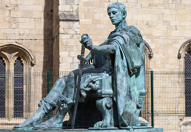 estátua de constantino em york - emperor constantine emperor roman york england - fotografias e filmes do acervo