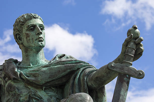 estátua de constantino em york - emperor constantine emperor roman york england - fotografias e filmes do acervo