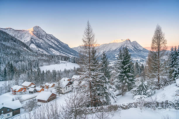 winter, panorama, den österreichischen alpen - ausseerland stock-fotos und bilder