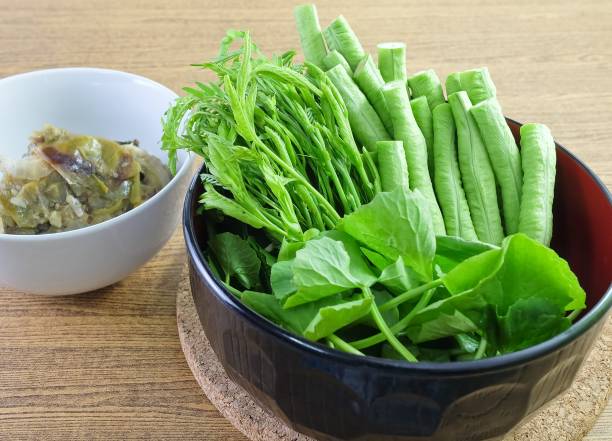 istock Leucaena Leucocephala, Gotu Kola Leaves and Cowpeas with Chili Paste 638213138