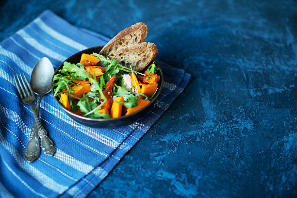 salada de abóbora - silverware lunch table salad - fotografias e filmes do acervo