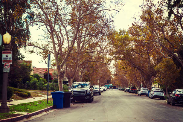 residential street in los angeles - highway 94 imagens e fotografias de stock