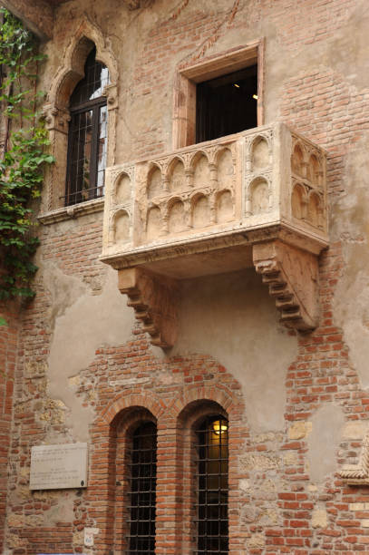 istock Romeo and Juliet balcony in Verona 638330198