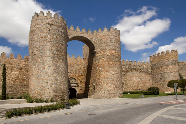 istock Gate in the city wall in Avila, Spain 638343890