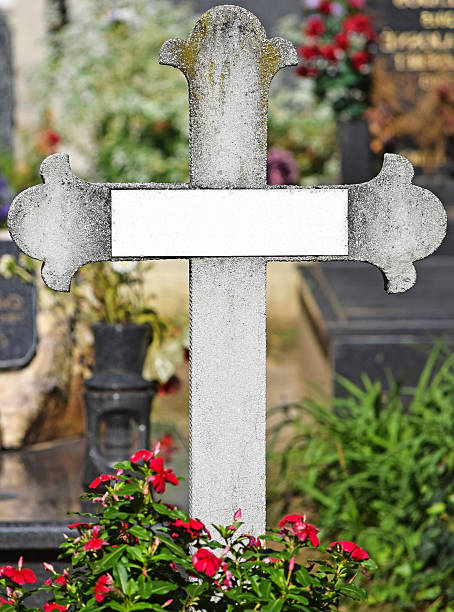 istock Stone cross in the public cemetery 638346560