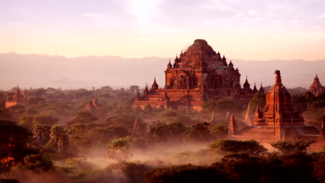 Bagan Temples Day to Night Timelapse, Myanmar (Burma)