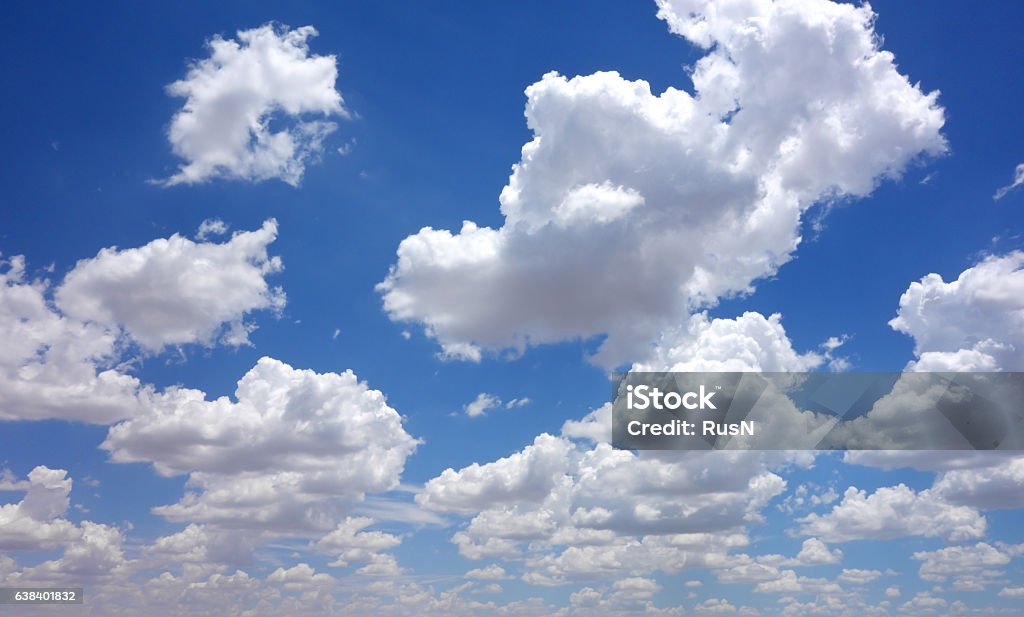 blue Himmel  - Lizenzfrei Cumulus Stock-Foto