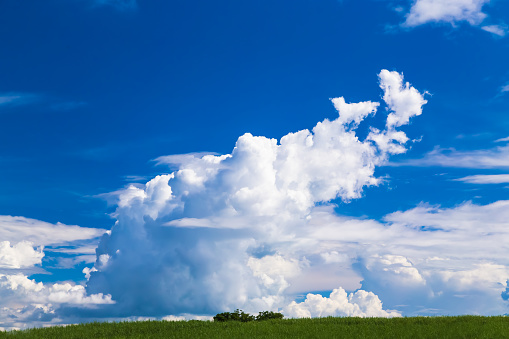 Scenery with clouds in the entrance