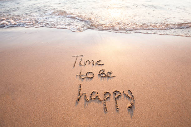 tempo per essere felici, concetto di felicità - beach ideas foto e immagini stock