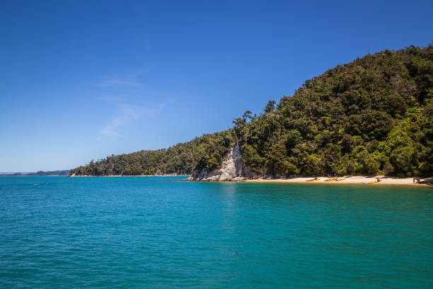 istock Beautiful landscape with blue turquoise ocean and clear sky 638406214