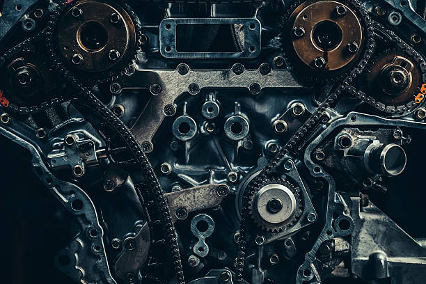 V8 car engine close-up V8 car engine close-up gear mechanism photos stock pictures, royalty-free photos & images