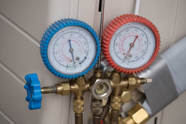 istock manometers, equipment for filling air conditioners 638423736