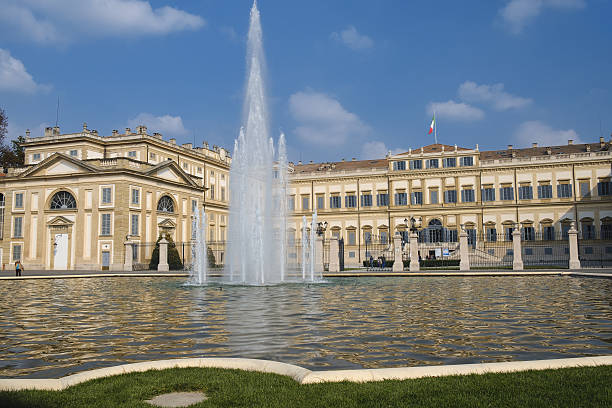 モンツァ(イタリア)、王宮 - monza ストックフォトと画像