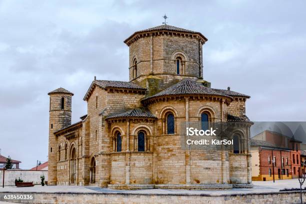 Romanesque Style In Fromista Palencia Stock Photo - Download Image Now - Architecture, Blue, Built Structure