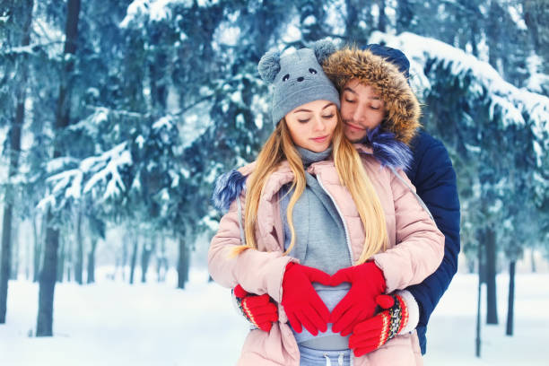 istock Young pregnant couple 638451070