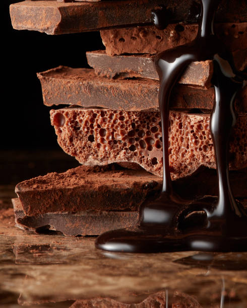istock Heap of broken pieces chocolate 638469824
