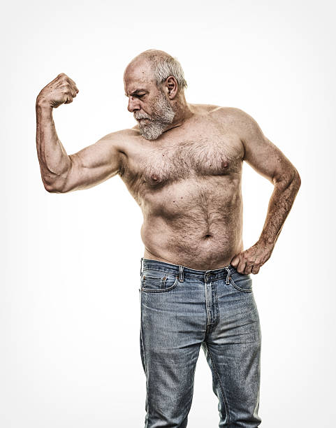 오른쪽 팔 근육을 굴곡 진짜 사람 실제 몸 노인 남자 - showing off muscular build the human body human muscle 뉴스 사진 이미지