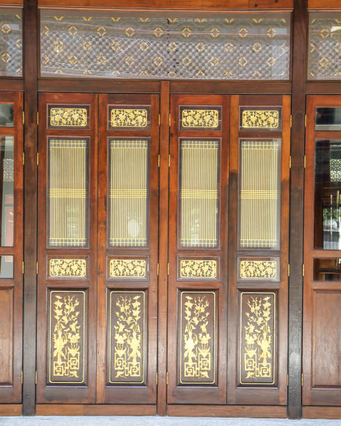 istock Oriental decorated door 638491528