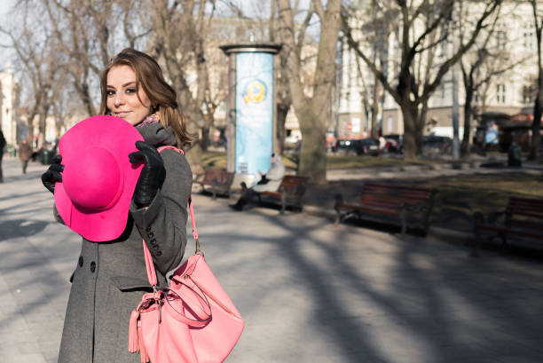 istock the girl with the hat 638504760