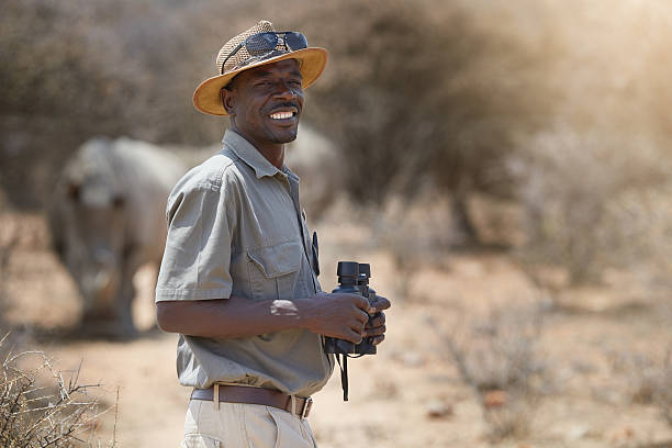 estou vivendo meu sonho de carreira - adventure african ethnicity rural scene day - fotografias e filmes do acervo