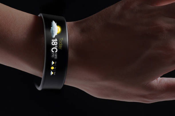 istock Smart wristband with weather icon. 638512818