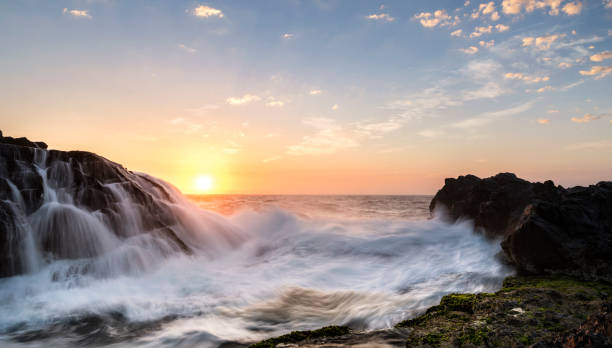 istock Sunrise by the sea 638518478