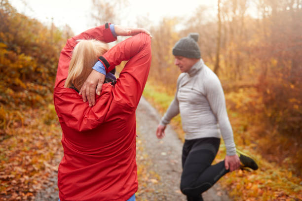 istock Senior couple preparing to jogging 638541198