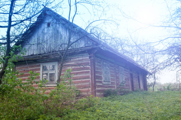 istock old wooden house 638592712