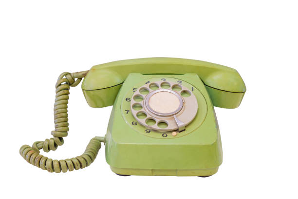istock Green retro telephone isolated 638601894