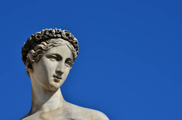 고전적인 여신 동상 - roman statue 이미지 뉴스 사진 이미지