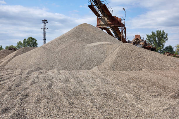 istock Old stone crushing plant. Gravel mill 638606000