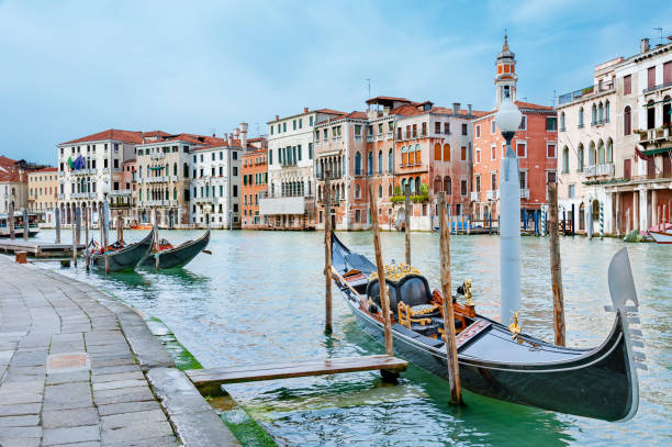 베니스, 이탈리아 - venice italy gondola grand canal luxury 뉴스 사진 이미지