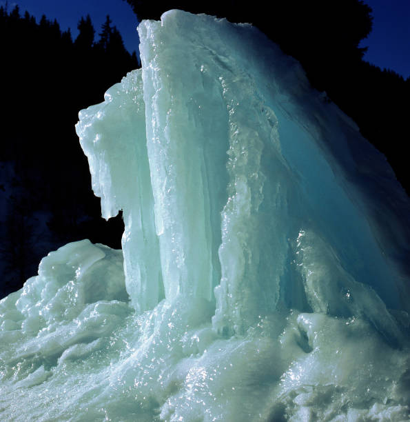 istock crystal pile of ice 638647052
